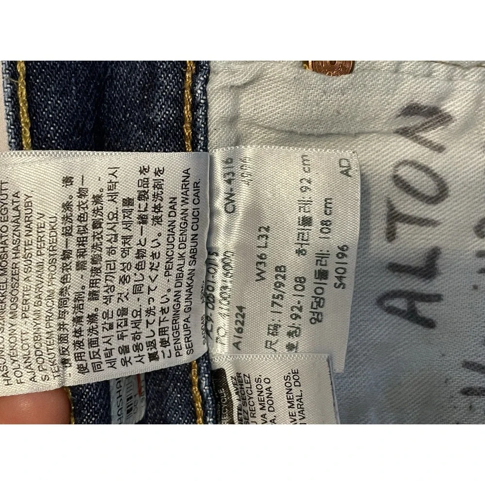 Levi's 501 Button‎ Fly jeans 36x32